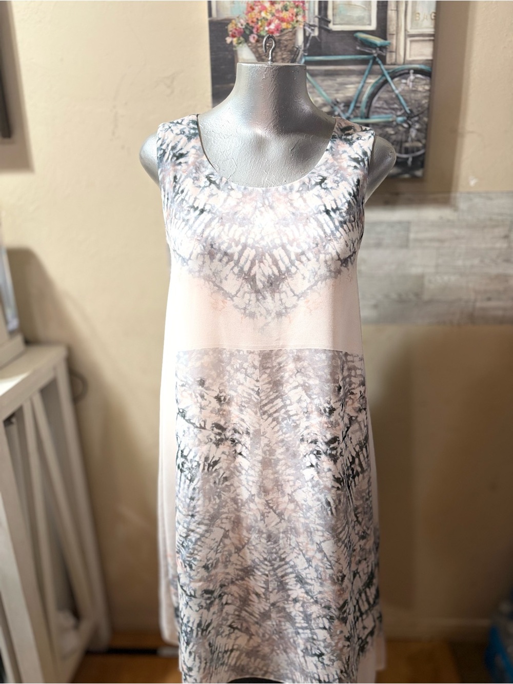 DKNYC Pink and Gray Tie-Dye Sleeveless Shift Midi Dress